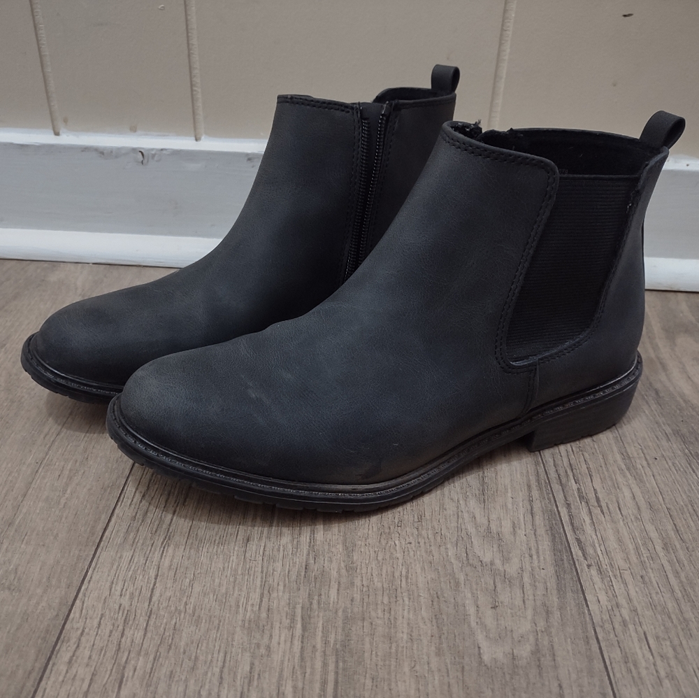 Ankle boots